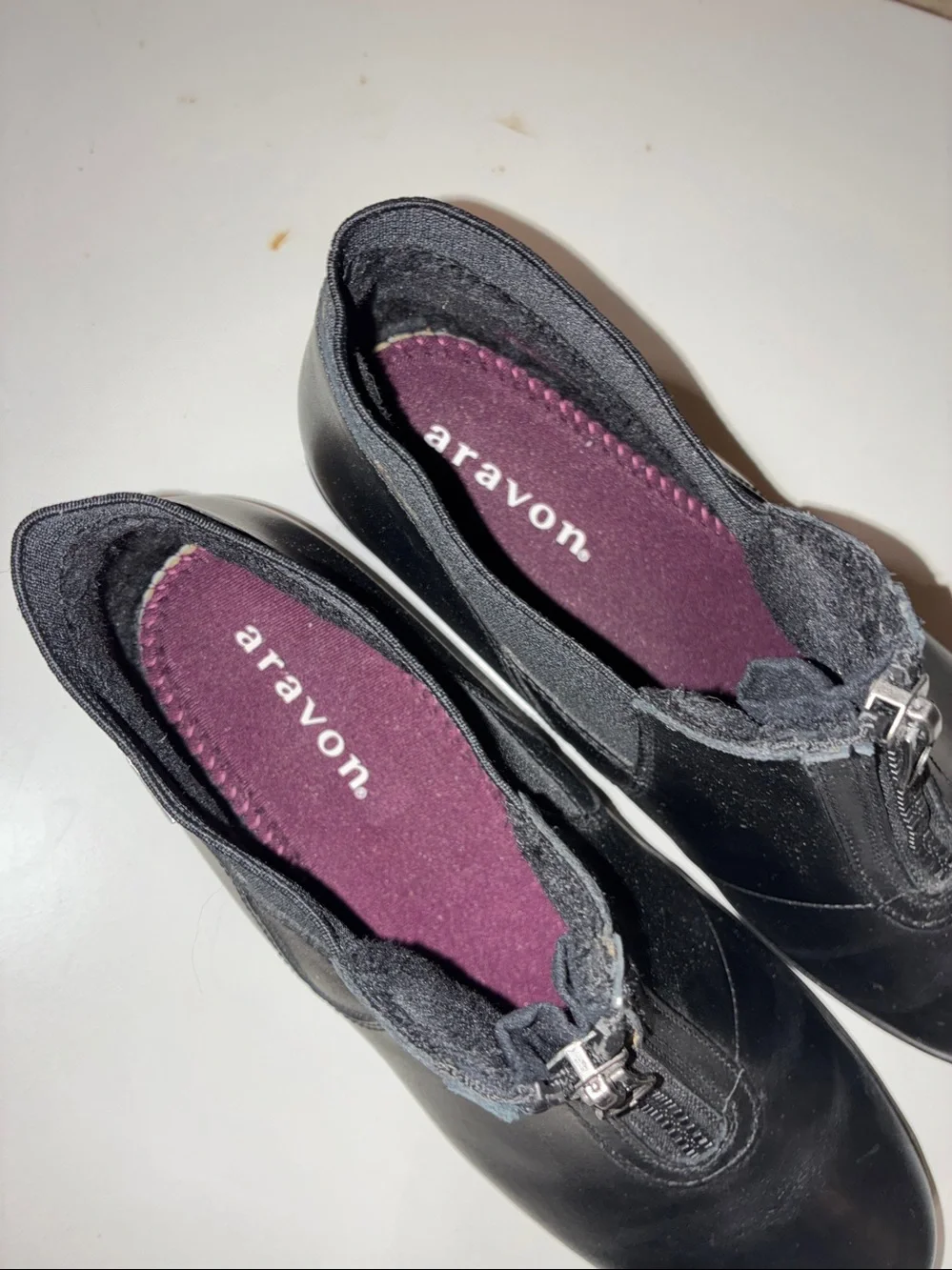 Aravon Flex-Laurel Waterproof Black Leather Front-Zip Ankle Bootie - Picture 7 of 9